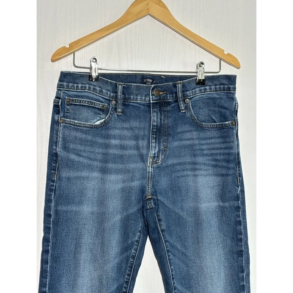 J. Crew sits waist